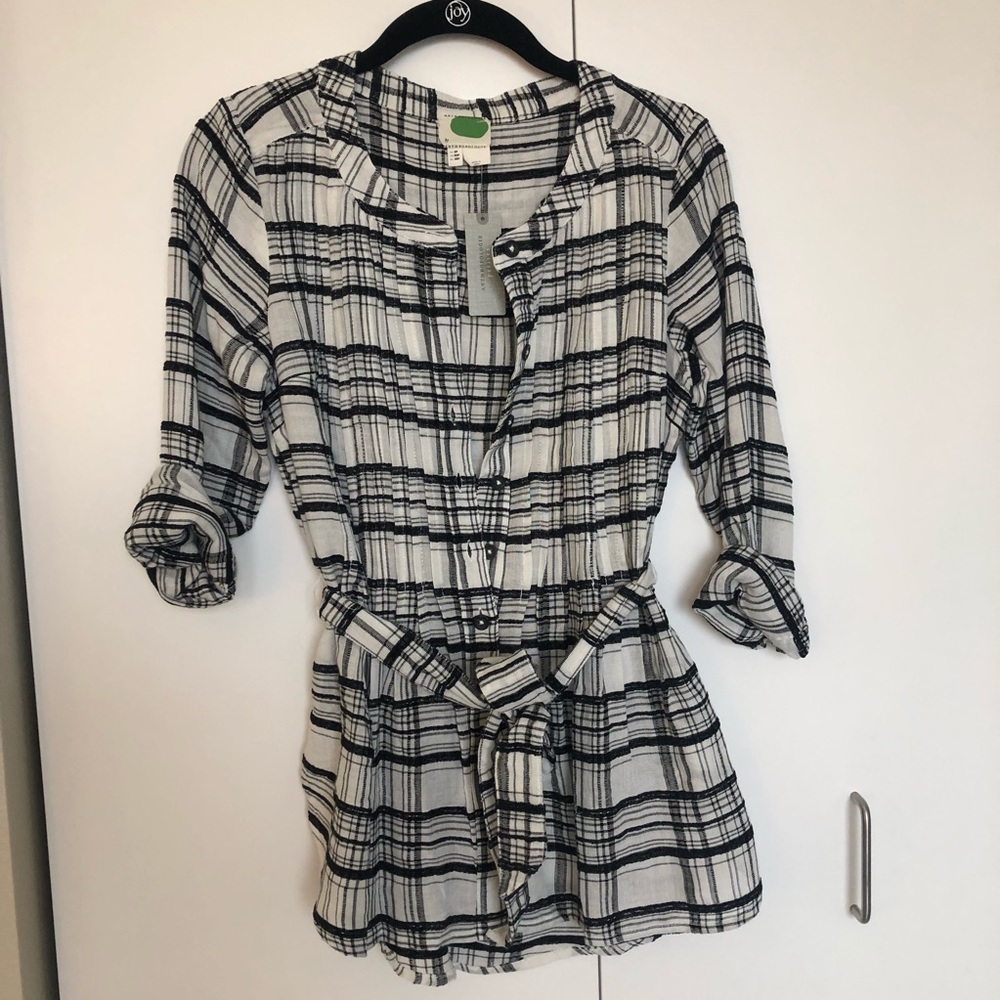 NWT 00P Anthropologie Black and White Tunic Blouse